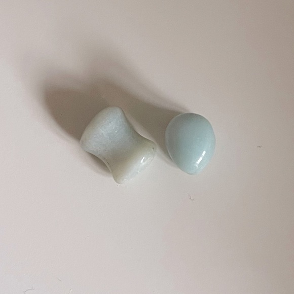 Pear shaped larimar gemstone 2g plugs body jewelry earrings - Picture 2 of 2